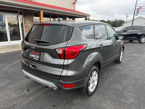 Used 2019 Ford Escape SE FWD image 4