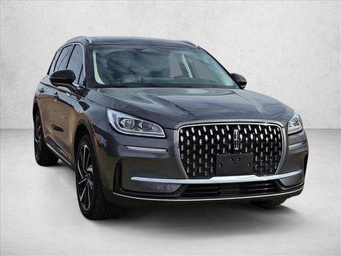 Used 2023 Lincoln Corsair Reserve w/ Equipment Group 202A image 3