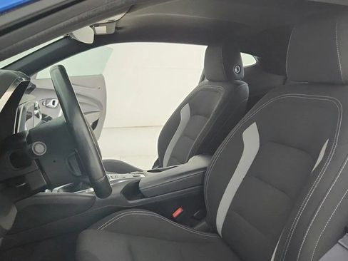 Used 2017 Chevrolet Camaro LT w/ Technology Package RWD image 21