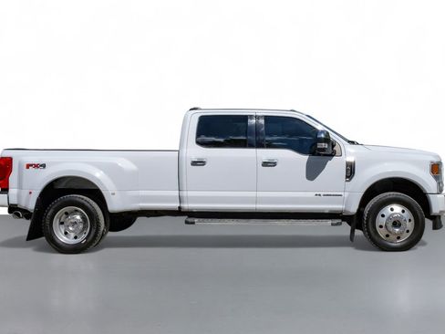 Used 2022 Ford F450 Lariat w/ Chrome Package image 6