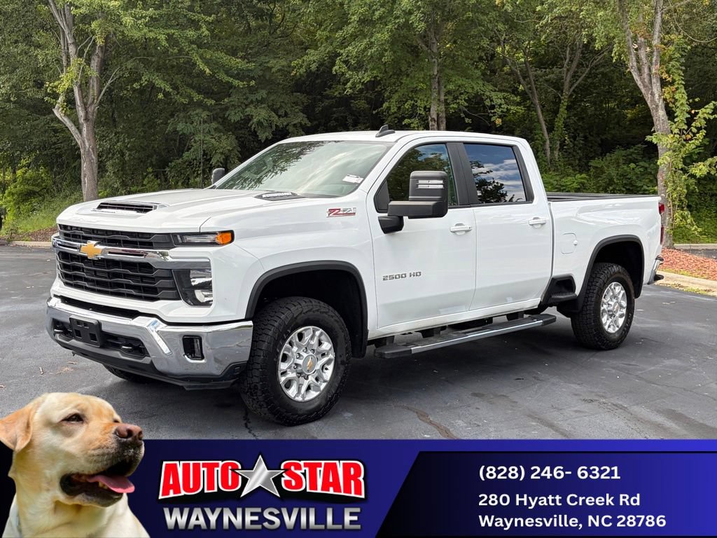 Used 2024 Chevrolet Silverado 2500 LT AWD/4WD image 7