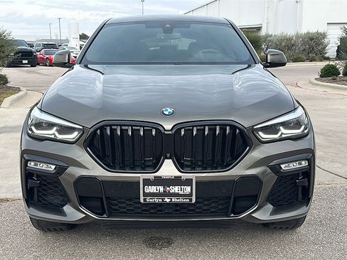 Used 2021 BMW X6 sDrive40i w/ M Sport Package image 11