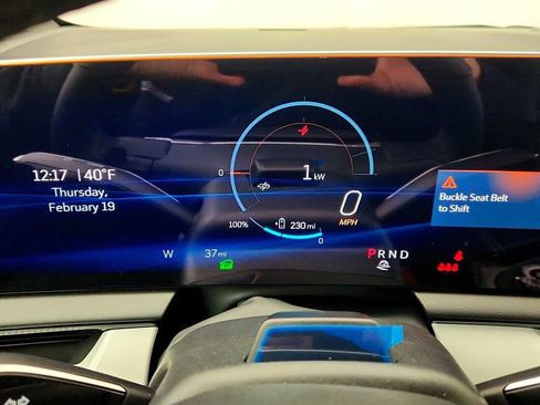 Used 2025 Cadillac Optiq Luxury 1 image 13