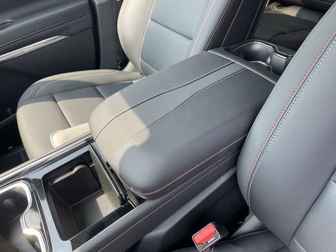 New 2025 Chevrolet Traverse Z71 w/ Enhanced Driving Package image 70