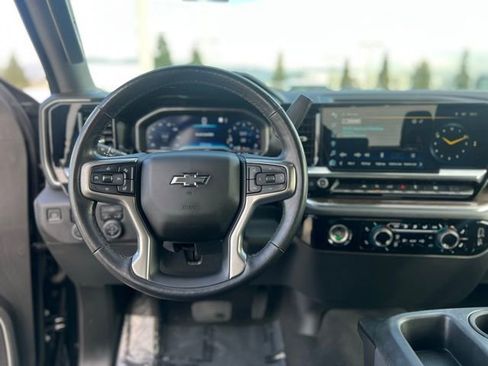 Used 2022 Chevrolet Silverado 1500 RST image 16