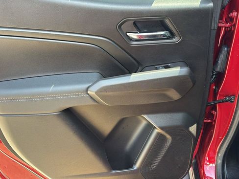 Certified 2025 Chevrolet Colorado W/T w/ WT Convenience Package II RWD image 19
