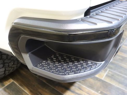 Used 2024 Chevrolet Silverado 1500 LT Trail Boss w/ Convenience Package II image 27