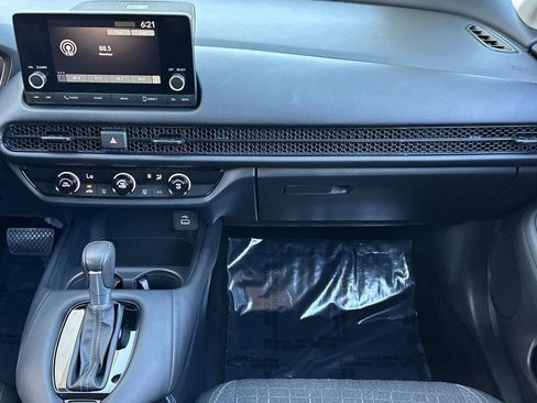 Certified 2023 Honda HR-V LX image 26