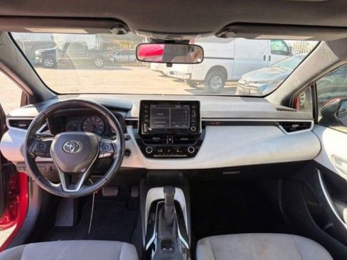 Used 2020 Toyota Corolla SE image 9
