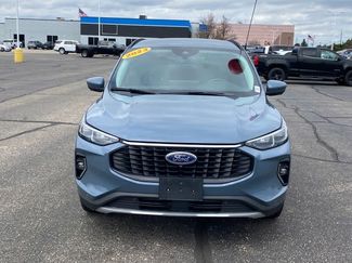 Used 2023 Ford Escape Platinum AWD/4WD video 2
