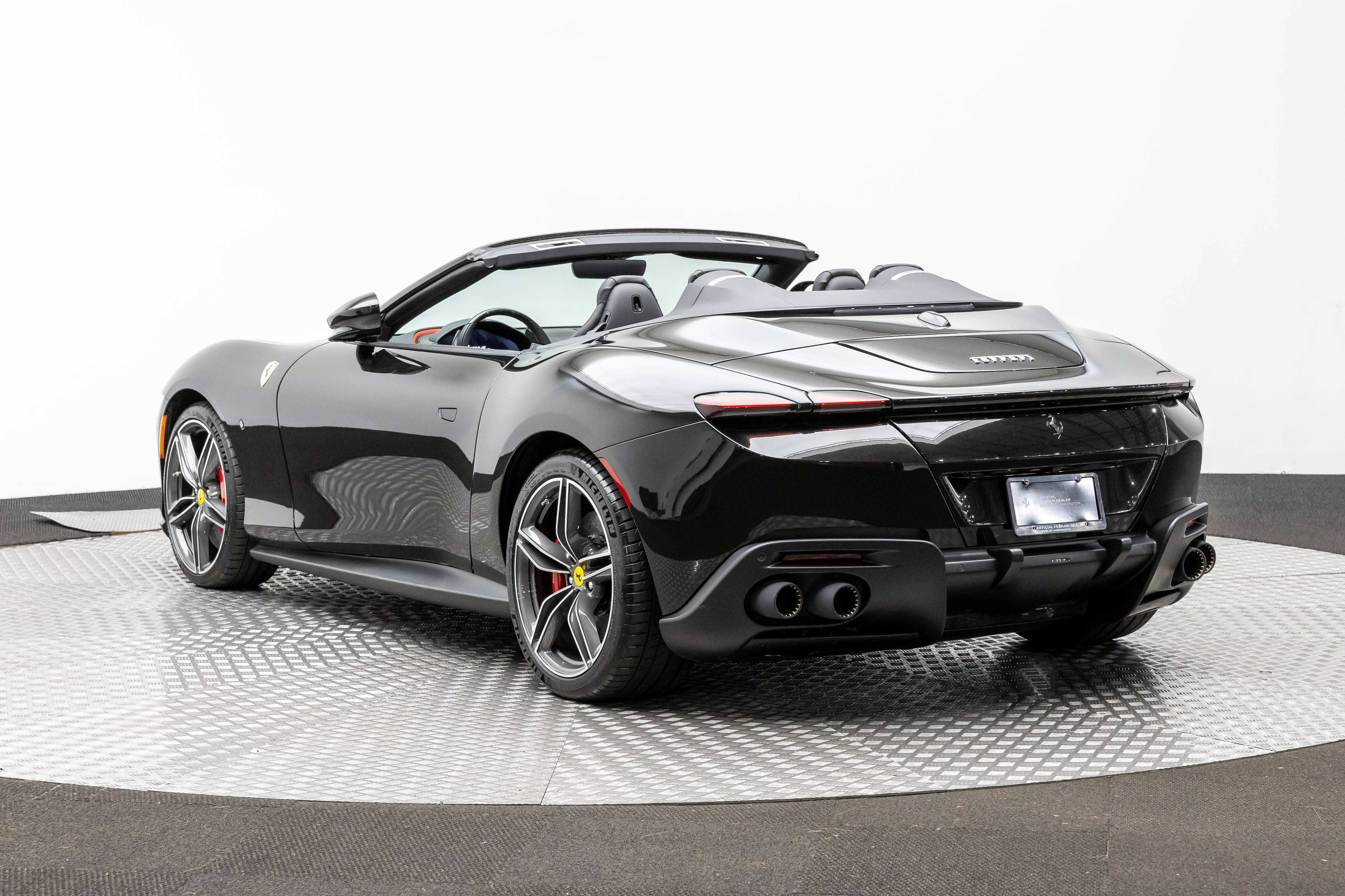 Certified 2025 Ferrari Roma Spider RWD image 3