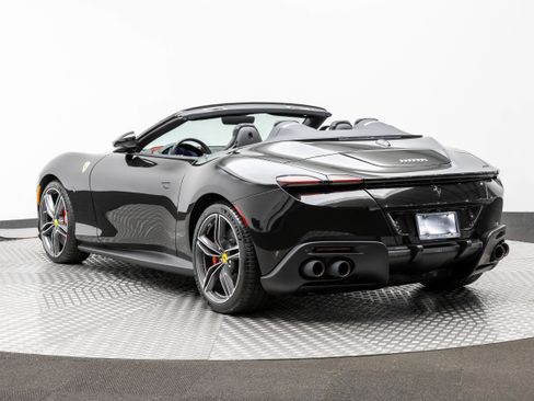 Used 2025 Ferrari Roma Spider RWD image 3