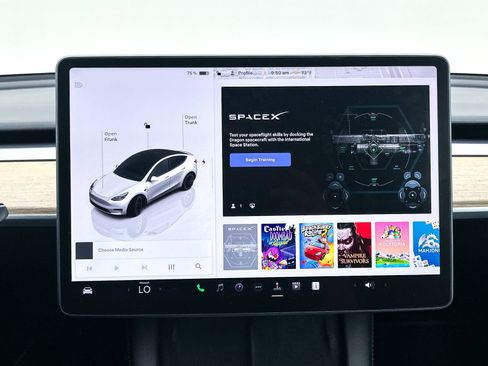 Used 2022 Tesla Model Y Performance AWD/4WD image 25
