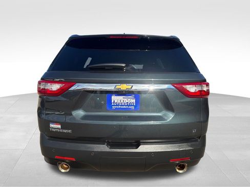 Used 2018 Chevrolet Traverse LT FWD image 32