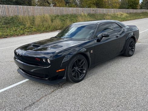 Used 2019 Dodge Challenger R/T Scat Pack image 2