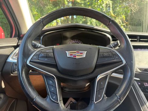 Used 2019 Cadillac XT5 Luxury FWD image 21