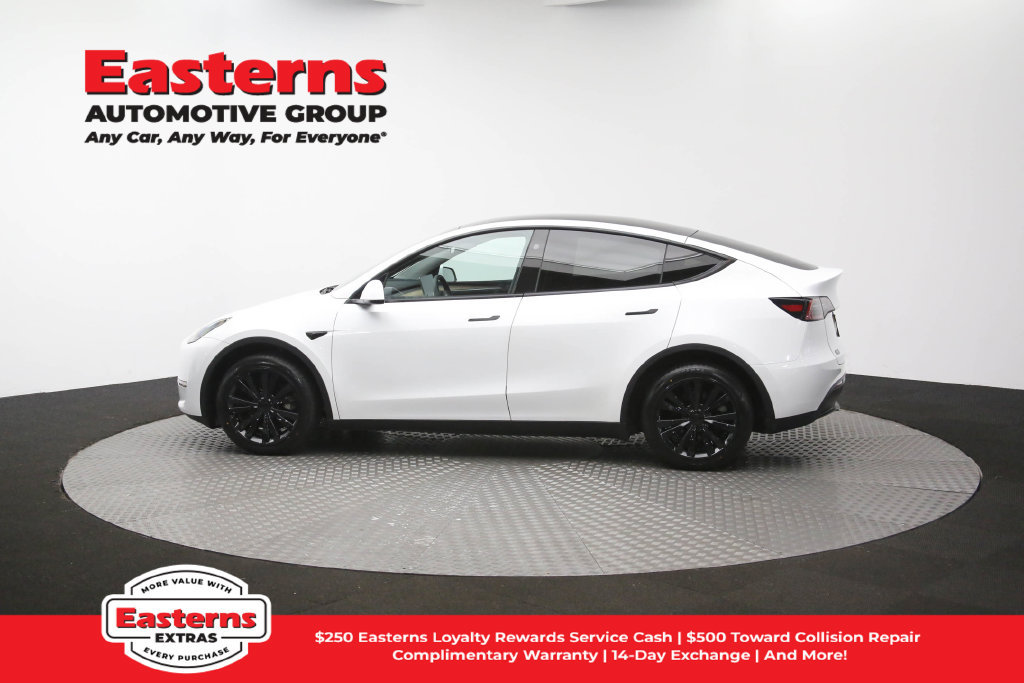 Used 2023 Tesla Model Y Long Range AWD/4WD image 56