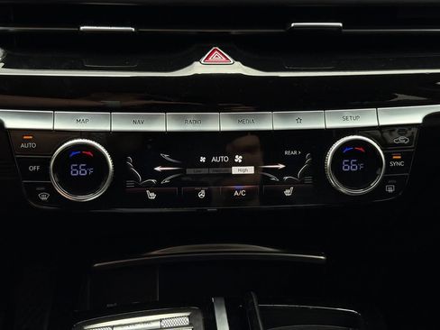 Used 2021 Genesis G80 2.5T AWD/4WD image 39