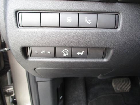 Used 2024 Nissan Rogue Platinum w/ Platinum Premium Package FWD image 21