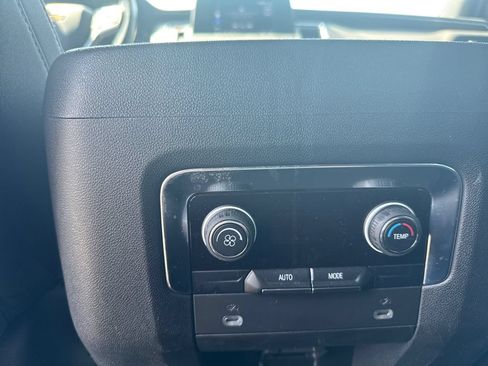 Used 2022 Chevrolet Tahoe LS RWD image 15
