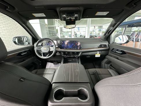 New 2026 Chevrolet Tahoe High Country AWD/4WD image 21