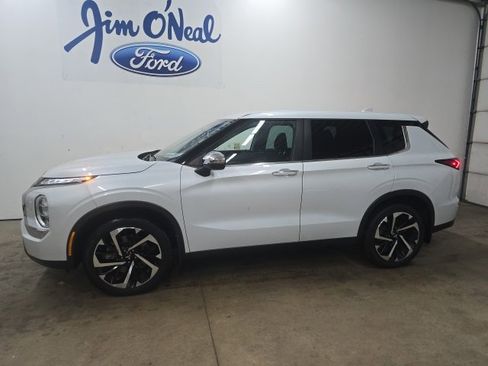 Used 2022 Mitsubishi Outlander ES image 22