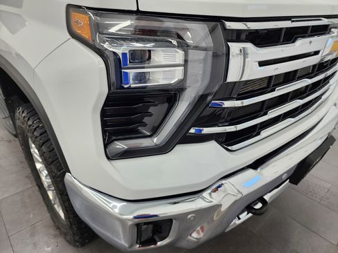 Used 2024 Chevrolet Silverado 2500 LTZ w/ LTZ Premium Package image 27