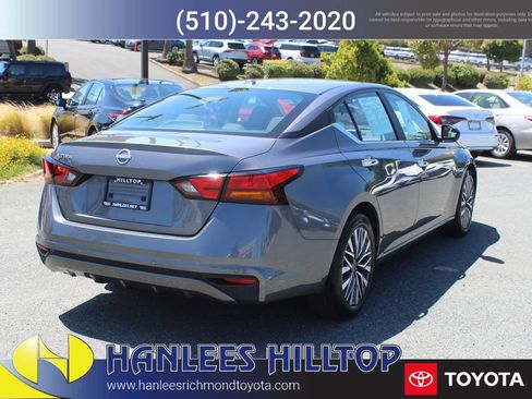 Used 2025 Nissan Altima 2.5 SV FWD image 7