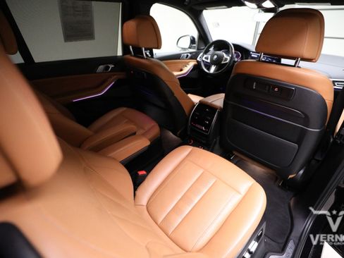 Used 2020 BMW X7 xDrive40i w/ M Sport Package AWD/4WD image 40