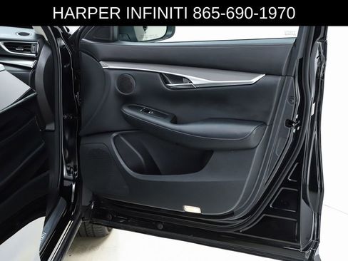 Used 2023 INFINITI QX50 Luxe image 32