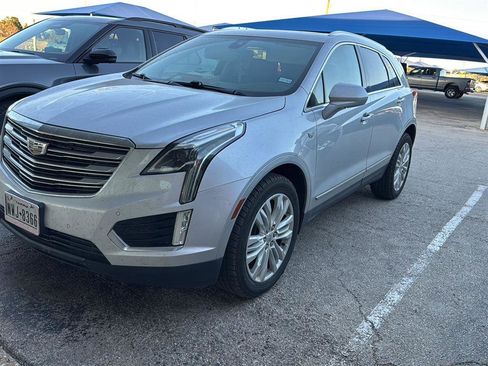 Used 2019 Cadillac XT5 Premium Luxury image 3