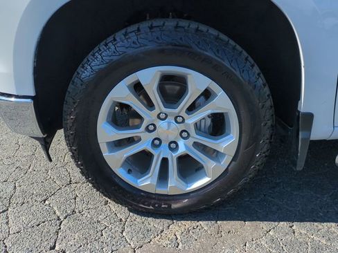 Used 2023 Chevrolet Silverado 1500 LTZ w/ LTZ Premium Package image 10