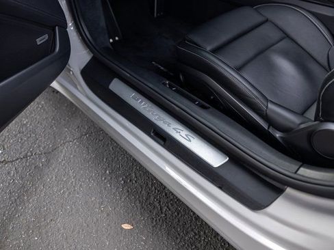 Certified 2022 Porsche 911 Targa 4S w/ Premium Package image 44