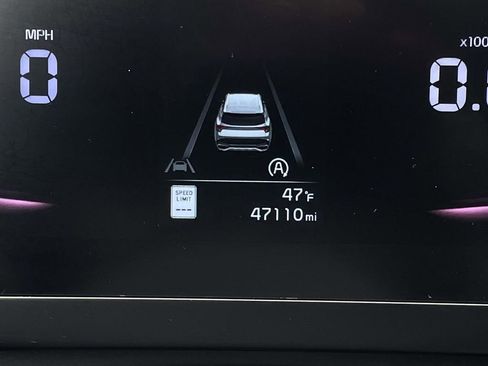 Used 2023 Kia Sportage LX image 16