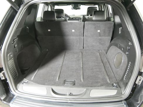 Used 2014 Jeep Grand Cherokee Limited image 18