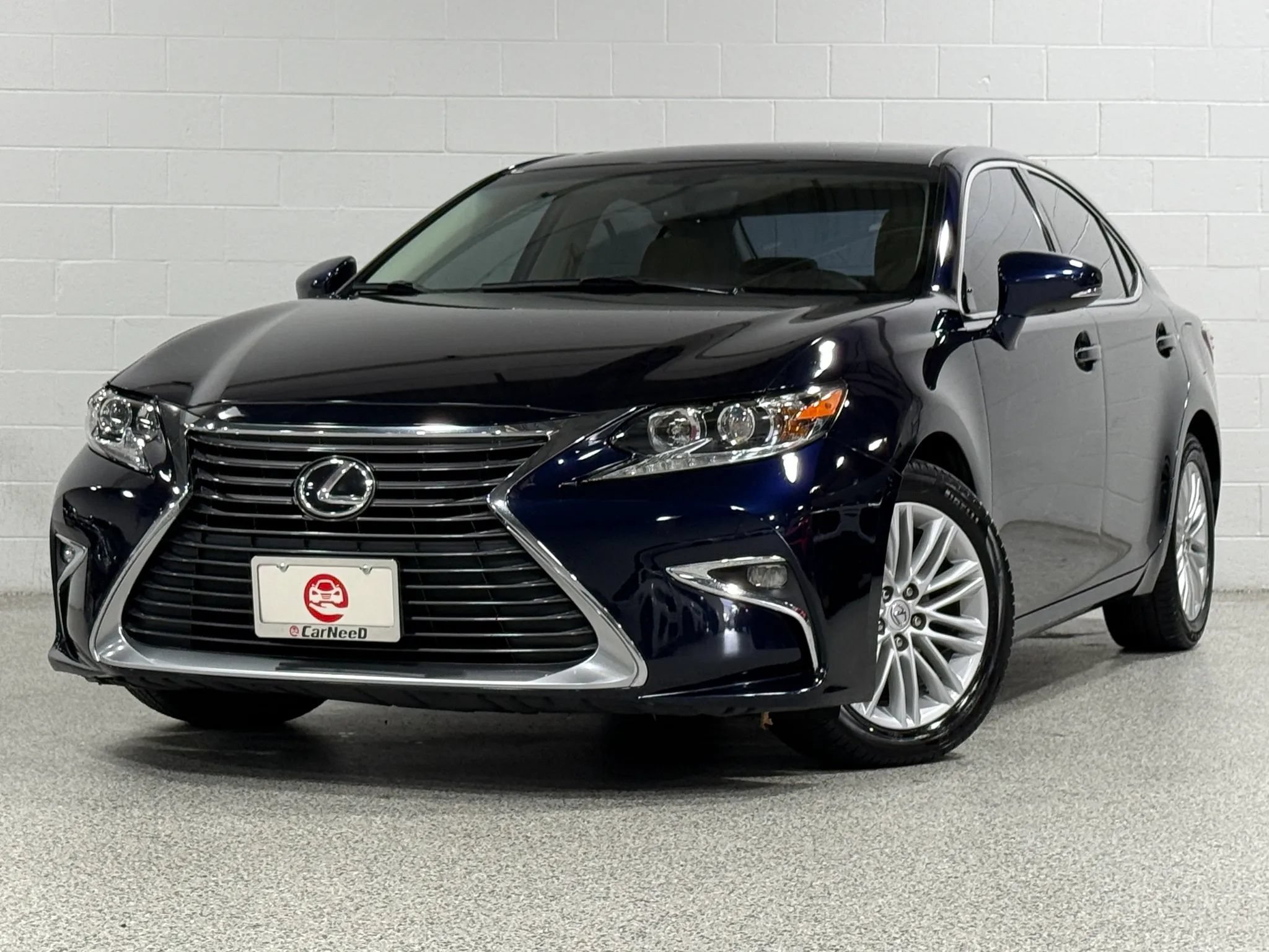 Used 2016 Lexus ES 350 FWD image 2