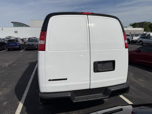 New 2026 Chevrolet Express 3500 Extended w/ Driver Convenience Package RWD image 6