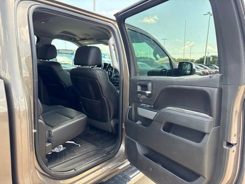 Used 2015 Chevrolet Silverado 1500 LTZ Z71 w/ LTZ Plus Package AWD/4WD image 19