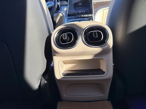 New 2026 Mercedes-Benz GLC 300 4MATIC image 18