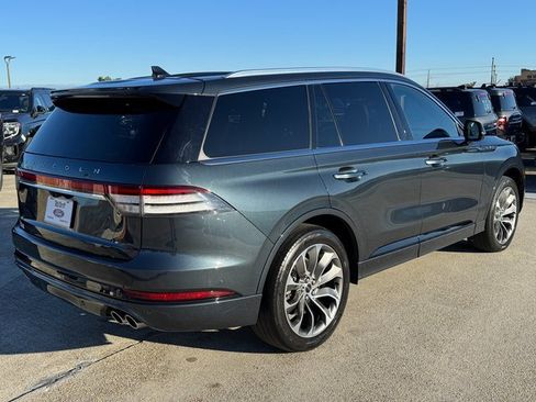Used 2022 Lincoln Aviator Grand Touring w/ Equipment Group 301A image 8