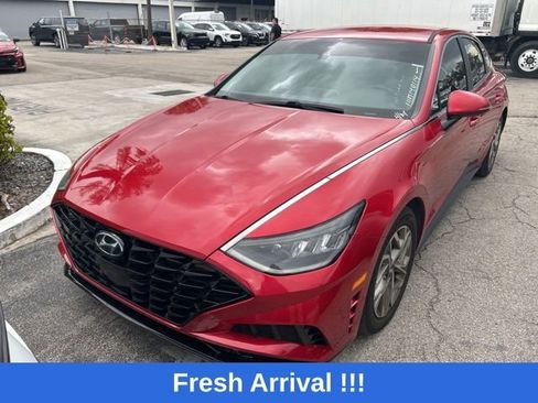 Used 2021 Hyundai Sonata SEL w/ Preferred Accessory Package FWD image 2