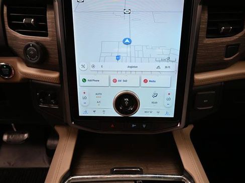 Used 2023 Ford Expedition Limited RWD image 13