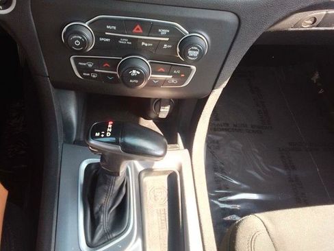 Used 2019 Dodge Charger GT RWD image 9