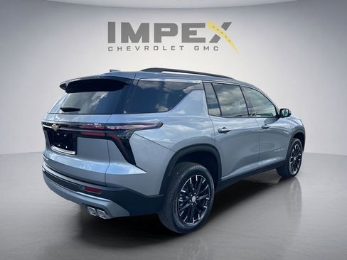 Used 2026 Chevrolet Traverse LT w/ Sun and Wheel Package AWD/4WD image 5