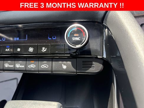 Used 2024 Hyundai Elantra SEL w/ Convenience Package FWD image 32