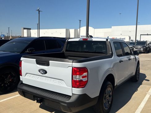 Used 2025 Ford Maverick XLT w/ Equipment Group 302A image 3