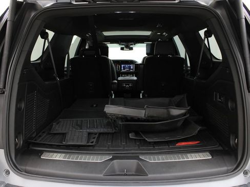 Used 2021 GMC Yukon XL Denali w/ LPO, Illumination Package AWD/4WD image 32