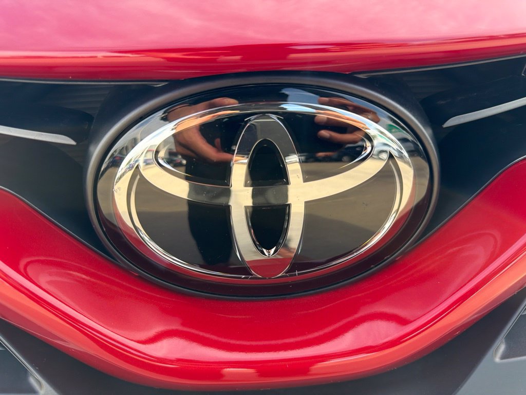 Used 2024 Toyota Camry SE FWD image 16