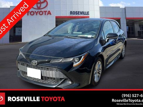 Used 2019 Toyota Corolla SE FWD image 1