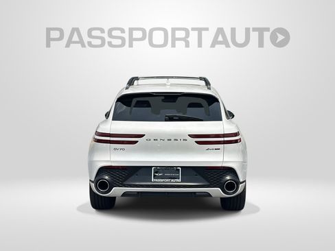 Used 2024 Genesis GV70 3.5T Sport w/ Sport Advanced Package AWD/4WD image 4